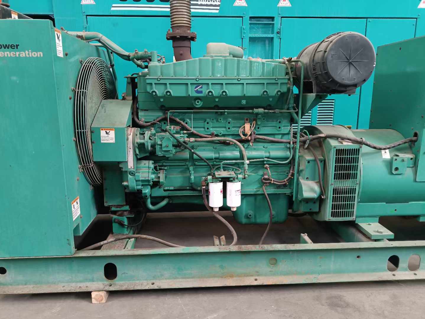 椰林镇过载会对 600kW 柴油发电机组造成哪些损害?